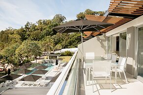 Netanya Noosa Beachfront Resort