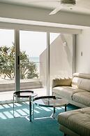 Netanya Noosa Beachfront Resort