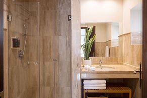 Puerta Catedral Apartments