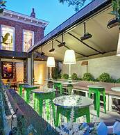 Oddfellows Chester Hotel and Apartments