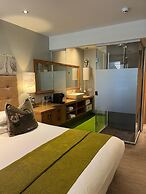Oddfellows Chester Hotel and Apartments