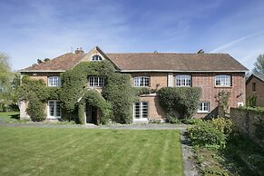 Bridge Farmhouse