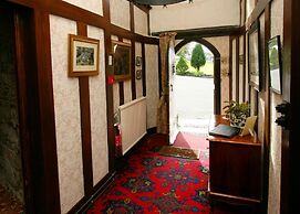 Collaven Manor Hotel