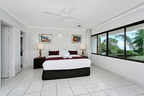 Roydon Beachfront Apartments