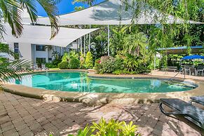 Roydon Beachfront Apartments