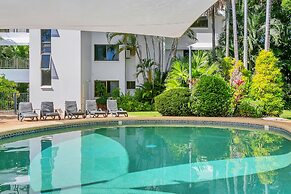 Roydon Beachfront Apartments