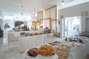 Arco Beach Hotel