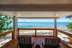 Beachcomber Island Resort