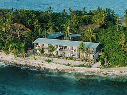 Beachcomber Island Resort