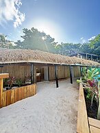 Beachcomber Island Resort