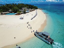 Beachcomber Island Resort