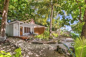 Beachcomber Island Resort
