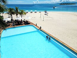 Beachcomber Island Resort
