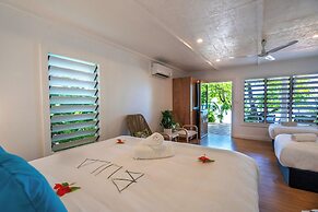 Beachcomber Island Resort