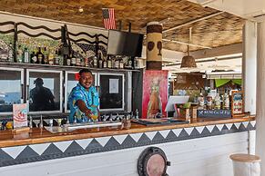 Beachcomber Island Resort