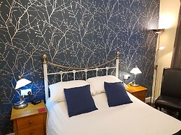 Phoenix Guest House