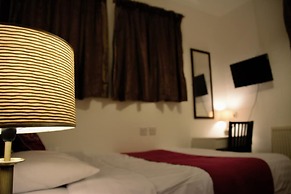 Crown Lodge Guest House