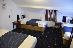 Crown Lodge Guest House