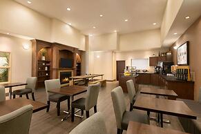 Ramada by Wyndham Drayton Valley