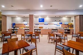 Holiday Inn Express Quito by IHG