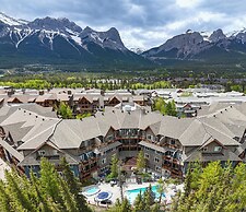 Blackstone Mountain Lodge by CLIQUE