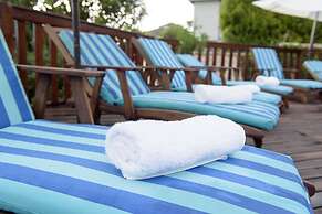 Whalesong Hotel & Spa