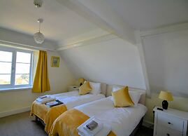 Sinai House