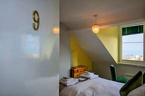 Sinai House