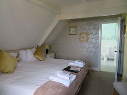 Sinai House