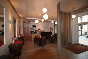 Hotel Edvards