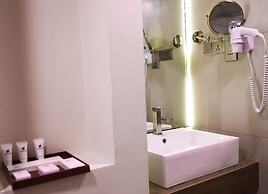 Pegasus Reef - A Beach Resort in Colombo