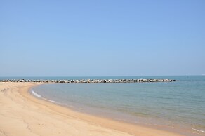Pegasus Reef - A Beach Resort in Colombo