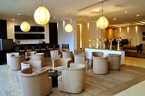 Pegasus Reef - A Beach Resort in Colombo