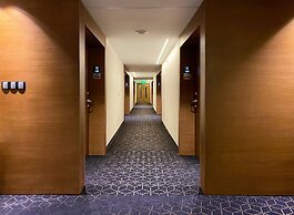 Ajax Hotel