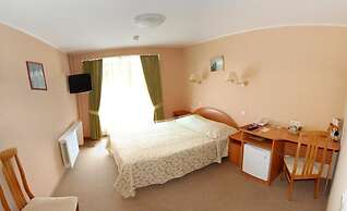 Amaks City Hotel