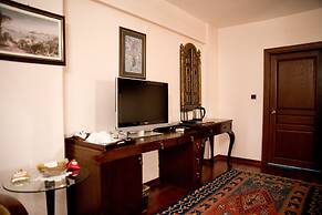 Villa Sphendone Suites