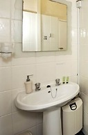 Wayfarer Guest House