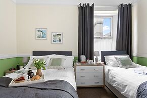 Wayfarer Guest House