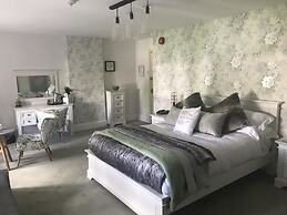 The Great House Hotel & Restaurant