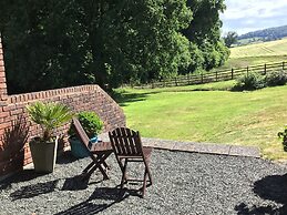 Lower Thornton Farm
