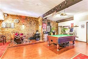 Yardley Manor Hotel