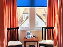 Yardley Manor Hotel