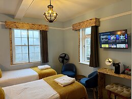 The Crescent Guest House