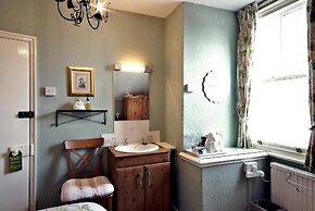 The Farthings Guest House