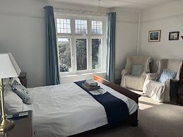 Gwyndra House B&B