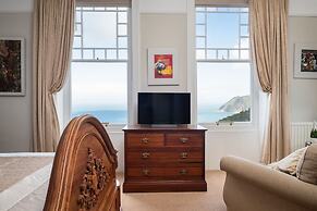 Highcliffe House