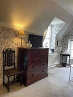 Highcliffe House