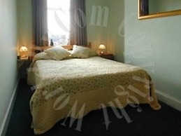 Twin Lions Hotel