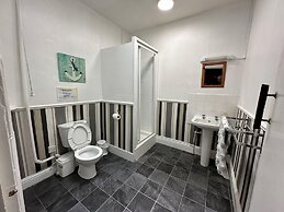 Tuxford House Hotel