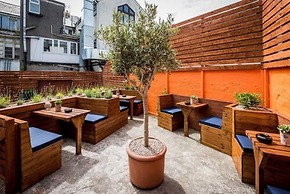 The Longboat Inn